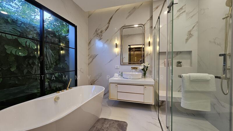 ืNantawan Rama 9 New Krungthepkreetha, Bangkok, Saphan Sung, Saphan Sung, Bangkok, 4 Bedrooms, 302 sqm, Single Detached House For Rent, by Tammy Property, 11856842 - DDproperty.com