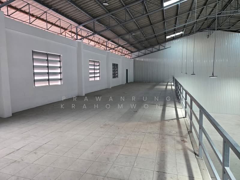 ห้เช่าโรงงาน/โกดัง พร้อมออฟฟิศ พื้นที่โกดังขนาด 865,1680 ตารางเมตร อ้อมน้อย กระทุ่มแบน สมุทรสาคร, สมุทรสาคร, อ้อมน้อย, กระทุ่มแบน, สมุทรสาคร, 865 ตร.ม., โกดัง-โรงงาน ให้เช่า, โดย PRAWANRUNG KRAHOMWONG, 11857614 - DDproperty.com
