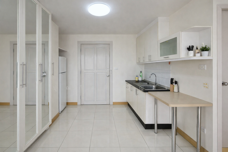 ขาย - คาสิต้าส์ คอนโดมิเนียม, สมุทรปราการ