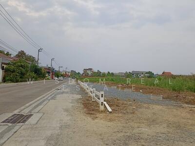 ขาย - ที่ดิน 6 ไร่ 1 งาน 2 ตรว. หนองแขม ใกล้ รร. สารสาสน์วิเทศหนองแขม, กรุงเทพ