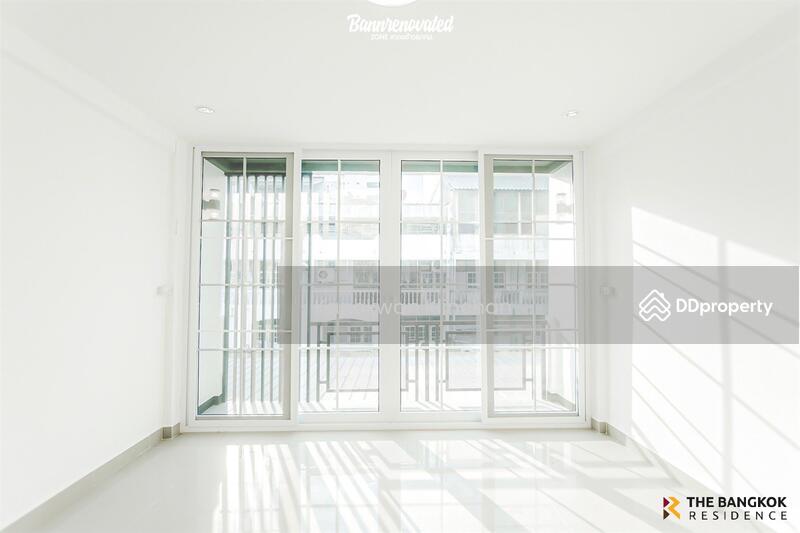 For Sale - Shophouse Area Lat Phrao, Bangkok