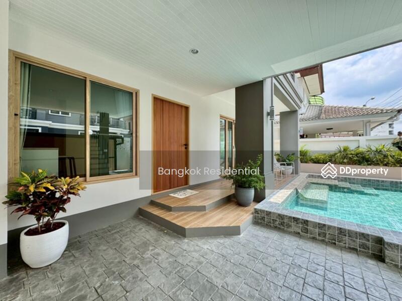 For Sale - Detached House, Bangkok