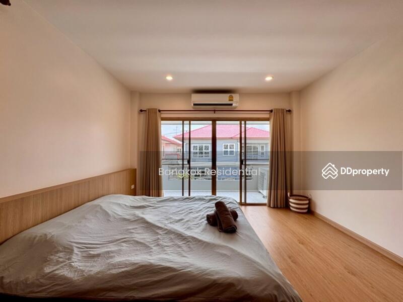 For Sale - Detached House, Bangkok