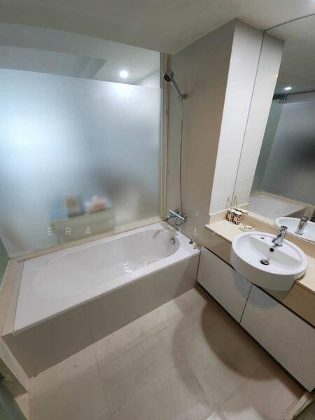 The Rajdamri, Bangkok, Ratchadamri Road, Lumphini, Pathum Wan, Bangkok, 1 Bedroom, 45 sqm, Condo For Rent, by ERA Thailand, 11859659 - DDproperty.com