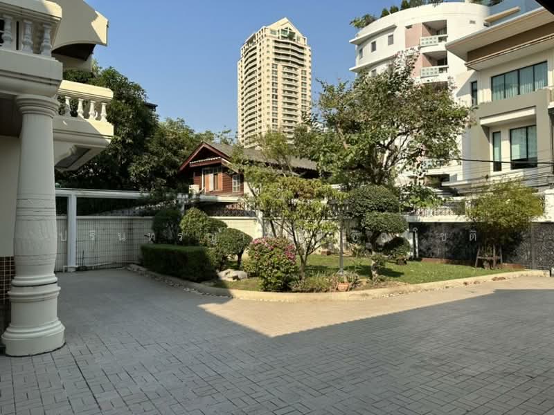 House Sathorn ( Suanphlu ), Bangkok, Thung Maha Mek, Sathon, Bangkok, 5 Bedrooms, 800 sqm, Single Detached House For Rent, by ปรินทร์ญาดา ชิณโชติ, 11859774 - DDproperty.com
