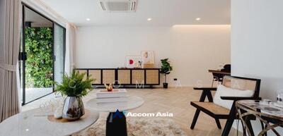 ขาย - 3 Bedrooms Townhouse for Sale and Rent in Sukhumvit, Bangkok near BTS Phrom Phong (AA33786), กรุงเทพ