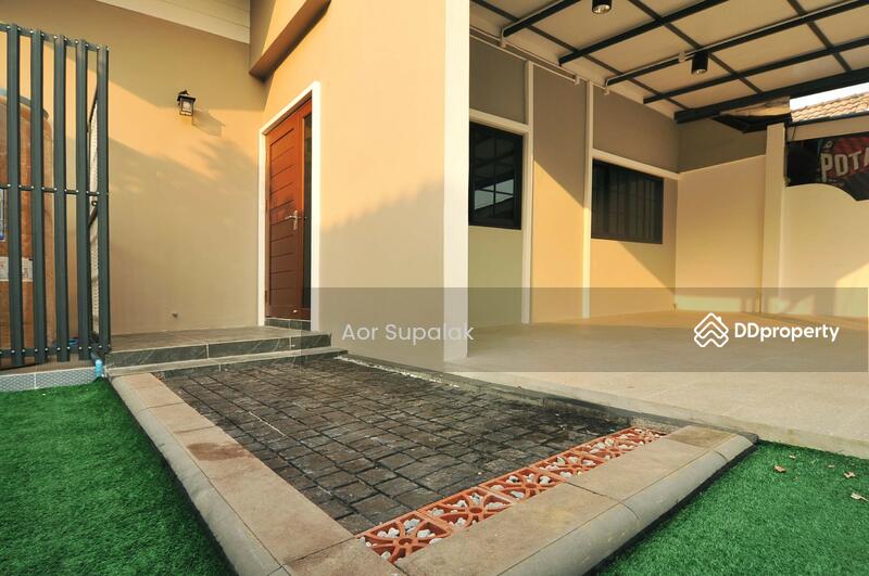 For Sale - 3BR Townhouse near CDC, Bangkok
