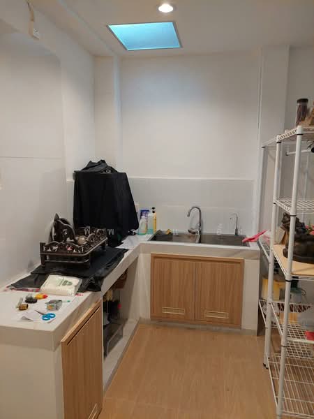 รามอินทรา 8 แยก 5 แขวงอนุสาวรี บางเขน กรุงเทพ, Bangkok, Anusaowari, Bang Khen, Bangkok, 2 Bedrooms, 160 sqm, Townhouse For Sale, by รพีพร แซ่อึ้ง, 11861163 - DDproperty.com