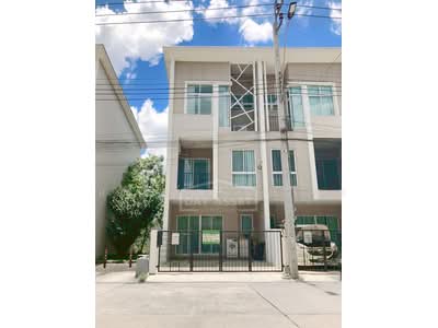 ขาย - หมู่บ้าน ซิกส์เนเจอร์ รามอินทรา 109 ซอยพระยาสุเรนทร์ 24 บางชัน คลองสามวา กทม. 10510, กรุงเทพ