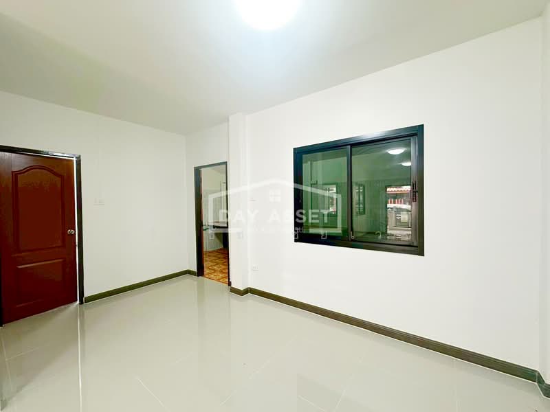 หมู่บ้าน บ้านลภาวัน 12 ถนนชัยพฤกษ์ ตำบลละหาร อำเภอบางบัวทอง จังหวัดนนทบุรี 11110, Nonthaburi, Lahan, Bang Bua Thong, Nonthaburi, 3 Bedrooms, 78 sqm, Townhouse For Sale, by อริย์ธัช ชัยเวช, 11861527 - DDproperty.com