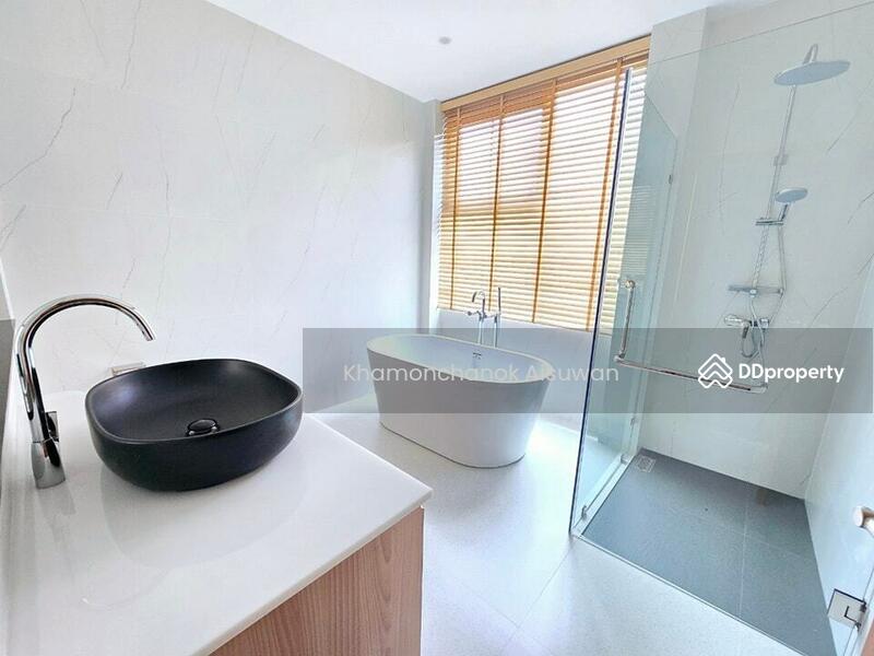 For Rent - Quiet Modern Pool Villa for Rent in SanPakWhan, Chiang Mai