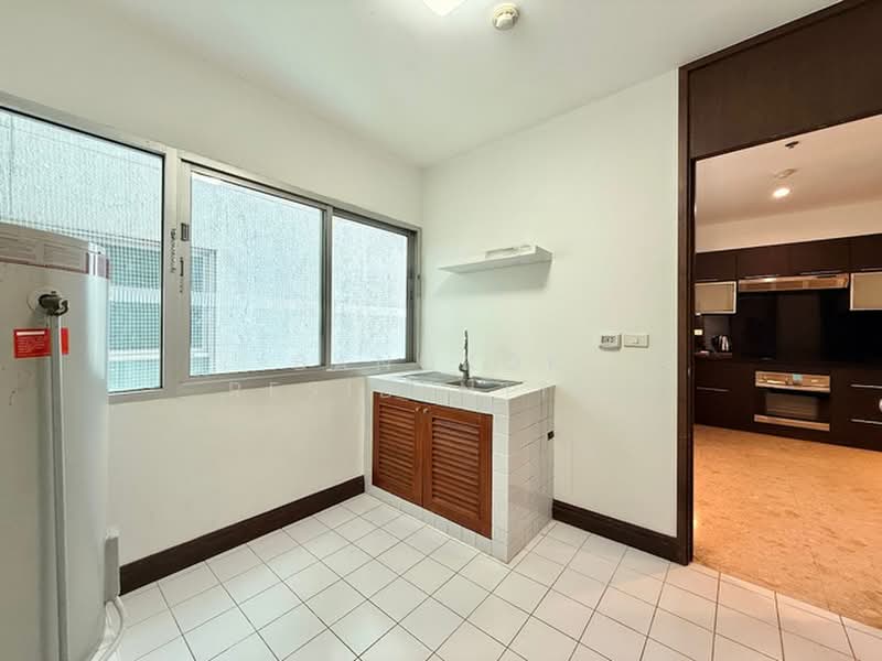 Royal Residence Park, Bangkok, 99 Royal Resident Park Lumphini, Lumphini, Pathum Wan, Bangkok, 4 Bedrooms, 275 sqm, Condo For Rent, by Bangkok Residential, 11862066 - DDproperty.com
