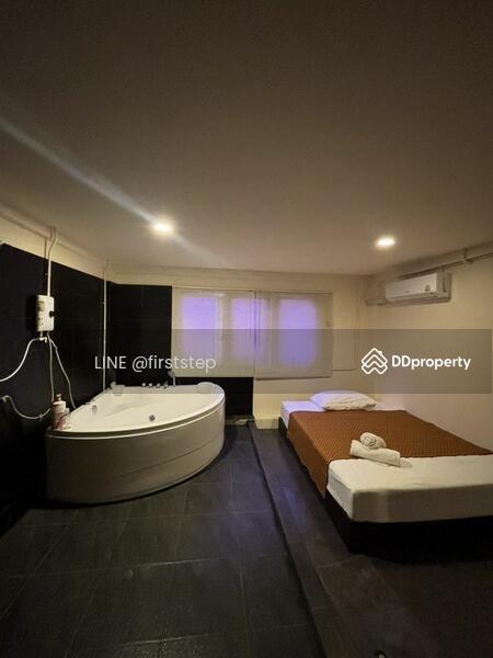 For Rent - 2-unit, 5-storey commercial building, Rama 9 Fortune, Bangkok
