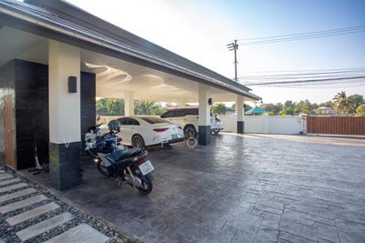 ขาย - Luxury Modern Villa – Your Dream Home Awaits, ประจวบคีรีขันธ์