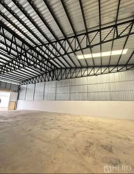 For Rent Warehouse on Onnut Road BTS On Nut MRT Si Nut BRE24221, Bangkok, Suan Luang, Bangkok, , 330 sqm, Warehouse/Factory For Rent, by Hero Realtor Co., Ltd., 11862139 - DDproperty.com