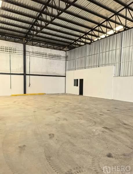 For Rent Warehouse on Onnut Road BTS On Nut MRT Si Nut BRE24221, Bangkok, Suan Luang, Bangkok, , 330 sqm, Warehouse/Factory For Rent, by Hero Realtor Co., Ltd., 11862139 - DDproperty.com