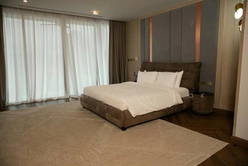 ขาย - 5 Bed Luxury Villa near Layan Beach, ภูเก็ต