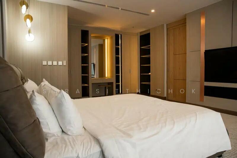 For Sale - วิลล่าหรู 5 ห้องนอน ใกล้หาดลายัน, Phuket