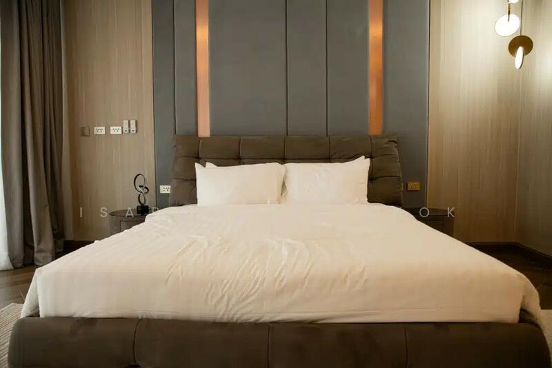 For Sale - วิลล่าหรู 5 ห้องนอน ใกล้หาดลายัน, Phuket