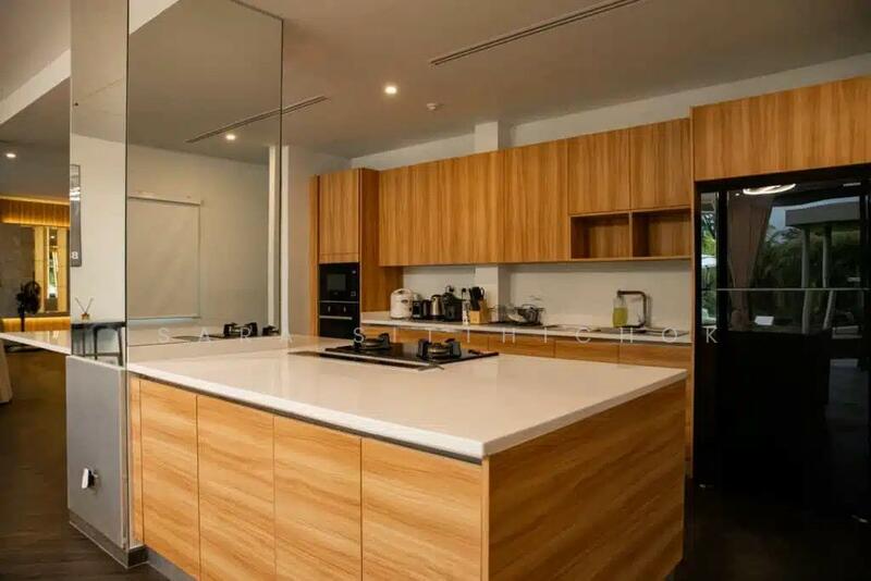 For Sale - วิลล่าหรู 5 ห้องนอน ใกล้หาดลายัน, Phuket