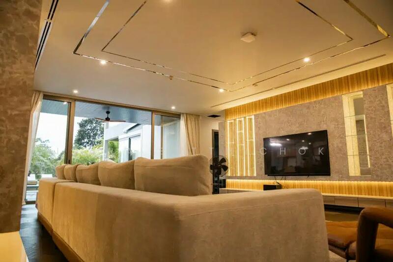 ขาย - 5 Bed Luxury Villa near Layan Beach, ภูเก็ต