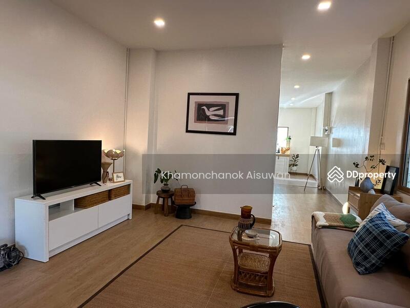 For Sale - 2 Bedrooms Townhouse for Rent and Sale in Wat Ket, Chiang Mai