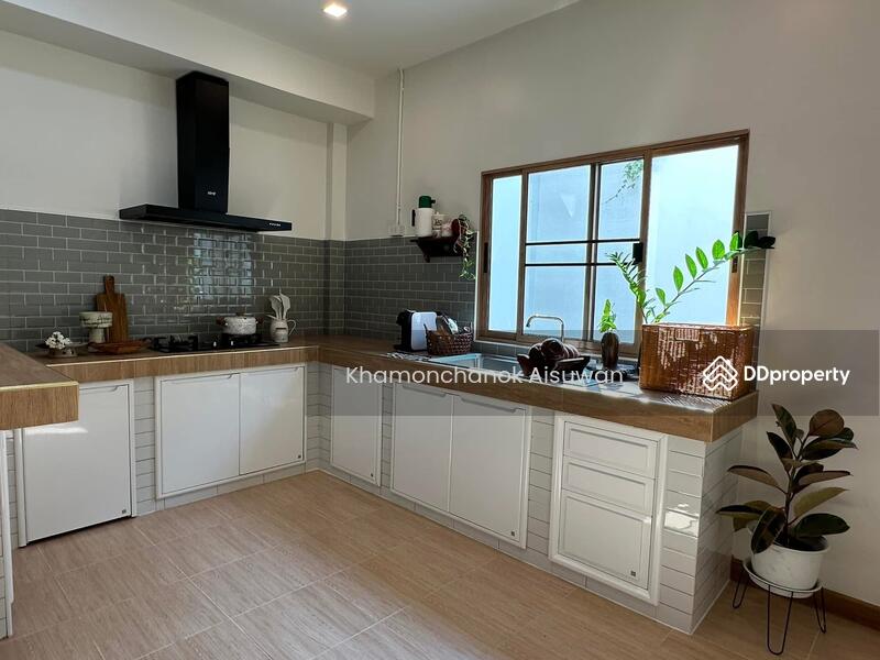 For Sale - 2 Bedrooms Townhouse for Rent and Sale in Wat Ket, Chiang Mai