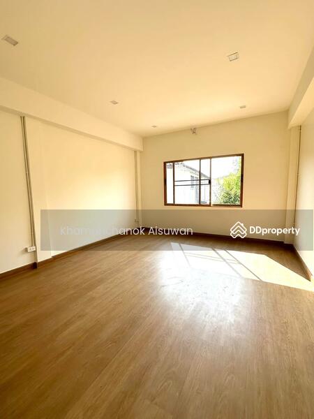 For Sale - 2 Bedrooms Townhouse for Rent and Sale in Wat Ket, Chiang Mai