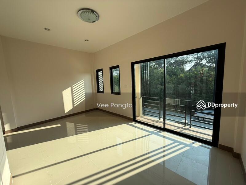 ขาย - Spacious 3 Bedrooms Townhome in the Heart of Hua Hin City, ประจวบคีรีขันธ์