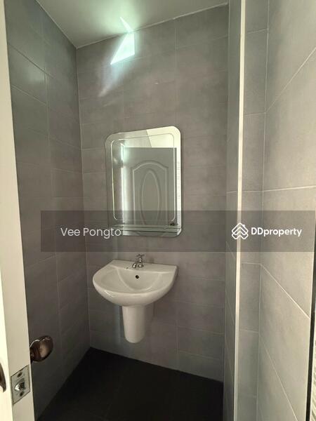 ขาย - Spacious 3 Bedrooms Townhome in the Heart of Hua Hin City, ประจวบคีรีขันธ์