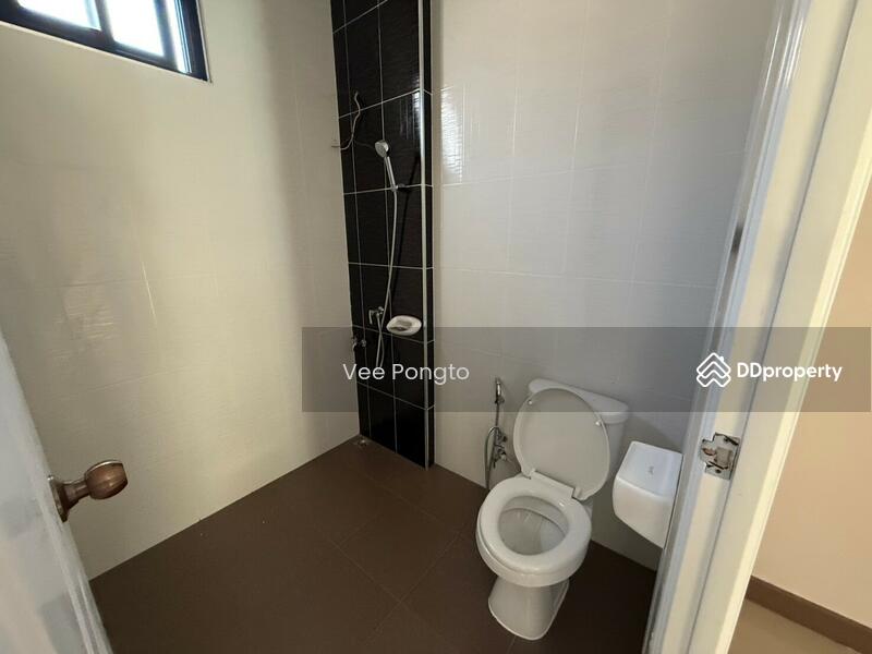 ขาย - Spacious 3 Bedrooms Townhome in the Heart of Hua Hin City, ประจวบคีรีขันธ์