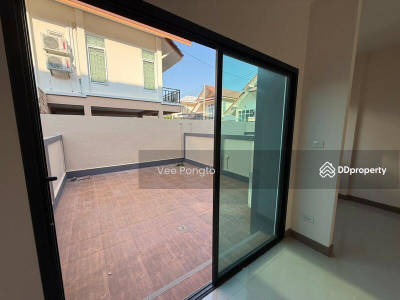 ขาย - Spacious 3 Bedrooms Townhome in the Heart of Hua Hin City, ประจวบคีรีขันธ์
