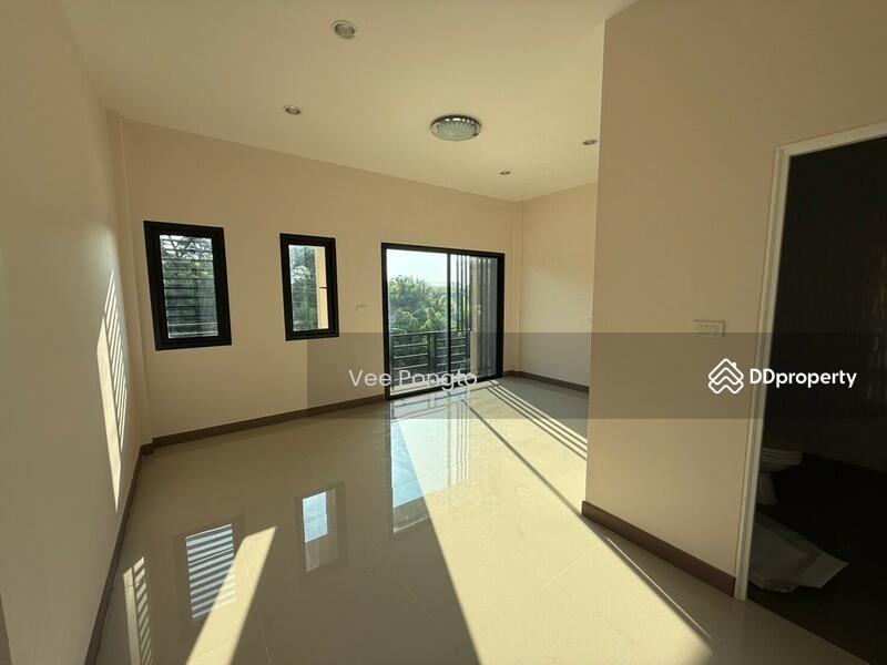 ขาย - Spacious 3 Bedrooms Townhome in the Heart of Hua Hin City, ประจวบคีรีขันธ์