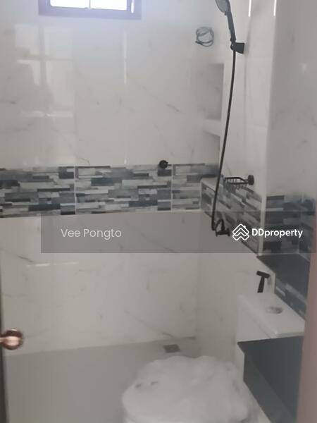 For Sale - 3 Bedrooms at the Huahin Center, Prachuap Khiri Khan