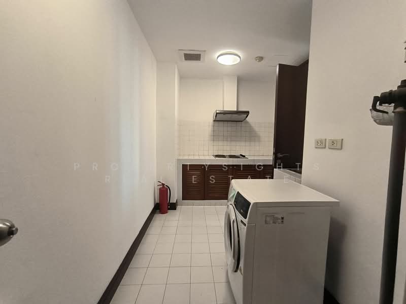 Royal Residence Park, Bangkok, 99 Royal Resident Park Lumphini, Lumphini, Pathum Wan, Bangkok, 3 Bedrooms, 220 sqm, Condo For Rent, by PROPERTYSIGHTS REAL ESTATE, 11862709 - DDproperty.com