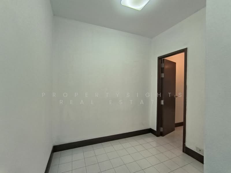 Royal Residence Park, Bangkok, 99 Royal Resident Park Lumphini, Lumphini, Pathum Wan, Bangkok, 3 Bedrooms, 220 sqm, Condo For Rent, by PROPERTYSIGHTS REAL ESTATE, 11862709 - DDproperty.com