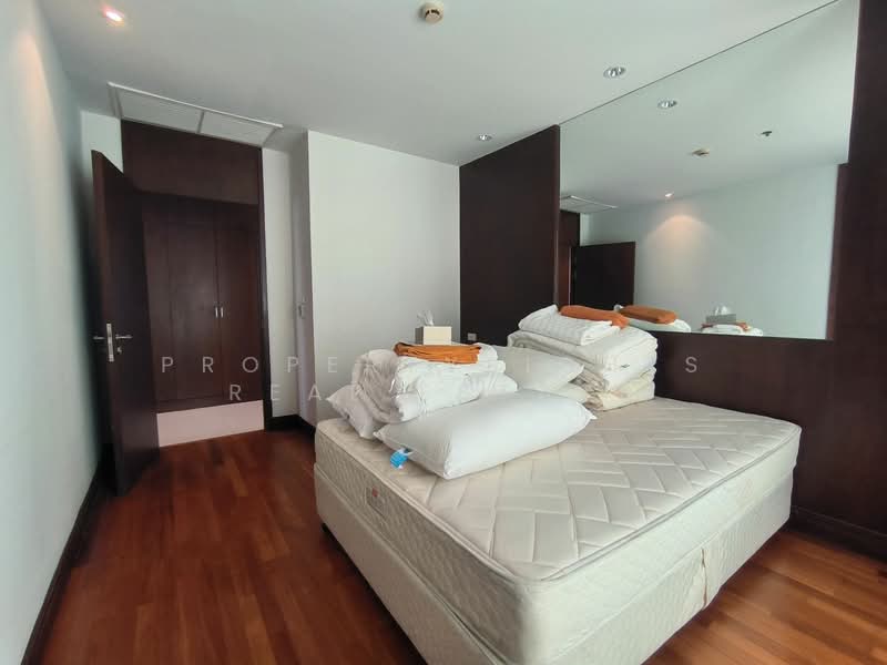 Royal Residence Park, Bangkok, 99 Royal Resident Park Lumphini, Lumphini, Pathum Wan, Bangkok, 3 Bedrooms, 220 sqm, Condo For Rent, by PROPERTYSIGHTS REAL ESTATE, 11862709 - DDproperty.com