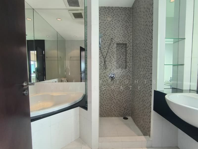 Royal Residence Park, Bangkok, 99 Royal Resident Park Lumphini, Lumphini, Pathum Wan, Bangkok, 3 Bedrooms, 220 sqm, Condo For Rent, by PROPERTYSIGHTS REAL ESTATE, 11862746 - DDproperty.com