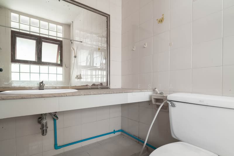 บ้านเฟื่องฟ้า แฮปปี้แลนด์ : Baan Fueangfah Happy land, Bangkok, Khlong Chan, Bang Kapi, Bangkok, 4 Bedrooms, 350 sqm, Single Detached House For Sale, by HOME Real Estate Service, 11862983 - DDproperty.com
