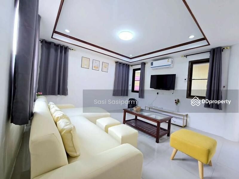 For Rent - Luxury 4 Bedrooms Pool Villa for Rent Huay Yai Pattaya, Chon Buri