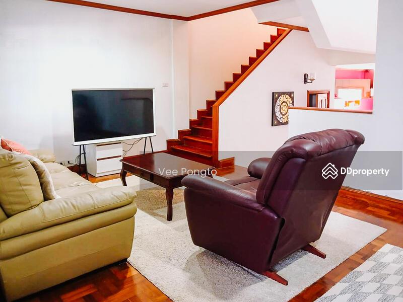ขาย - 3 Storys Townhouse with Sea View Rooftop in Hua Hin City, ประจวบคีรีขันธ์