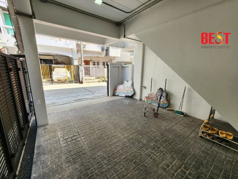 บ้านแฝด ใจกลางสุขุมวิท101/1, Bangkok, Bang Chak, Phra Khanong, Bangkok, 3 Bedrooms, 280 sqm, Single Detached House For Sale, by Nantapat Warakdee, 11864213 - DDproperty.com