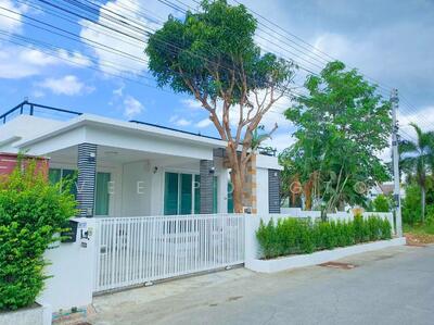 ขาย - For Sale Spacious 2 Bedrooms 2 Bathrooms Home with Private Pool, ประจวบคีรีขันธ์