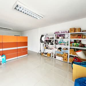 ขาย - อาคารพาณิชย์4ชั้น 20.7ตรว. ติดถนนโชติเวช ลาดสวาย, ปทุมธานี