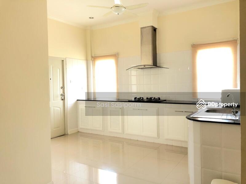For Rent - 365 SqM House with 5 Bedrooms for Rent, Chon Buri