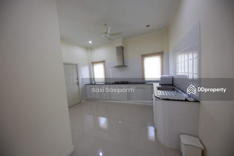 For Rent - 365 SqM House with 5 Bedrooms for Rent, Chon Buri