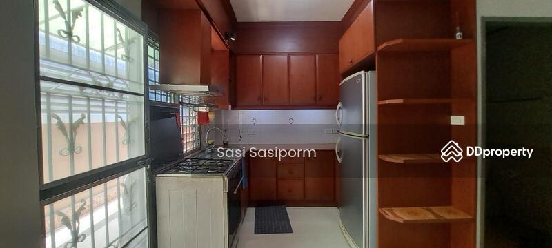 For Rent - Ruen Pisa Village, Chon Buri