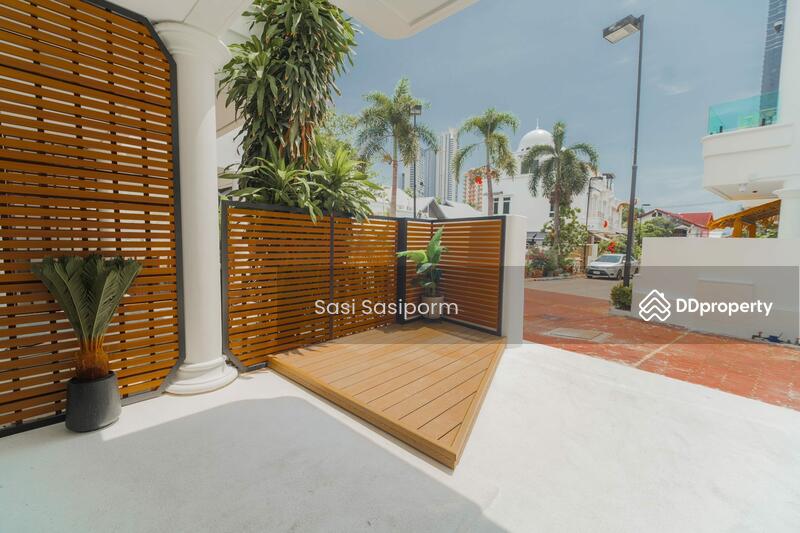 For Sale - Townhome in Wongamat Beach, Chon Buri