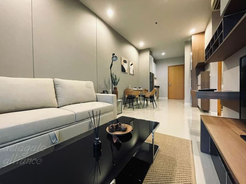 Circle Condominium, Bangkok, 1674 Soi Petchaburi 36 Petchaburi Road, Makkasan, Ratchathewi, Bangkok, 1 Bedroom, 48 sqm, Condo For Rent, by Sophia Leung, 11866108 - DDproperty.com