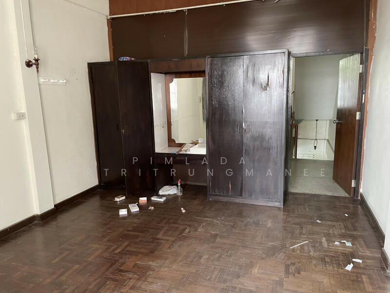 อาคารพาณิชย์ 3 ชั้นครึ่ง ซอย อิสรภาพ 11, Bangkok, - -, Hi Runruche, Thon Buri, Bangkok, , 200 sqm, Shophouse For Sale, by Pimlada Lertritrungmanee, 11866184 - DDproperty.com